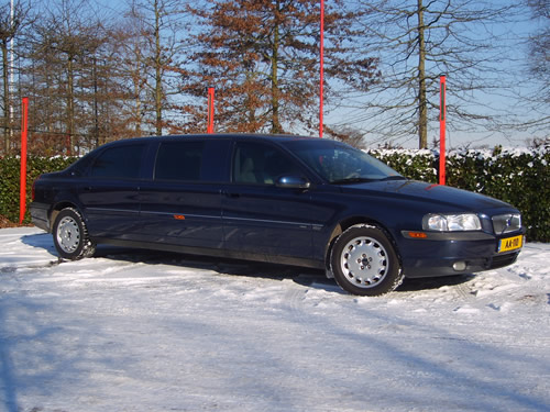 AA-110 kenteken: Volvo S80 Nilsson limousine / verlengd en bekende. 2 Volvo S80 Nilsson limousine / verlengd