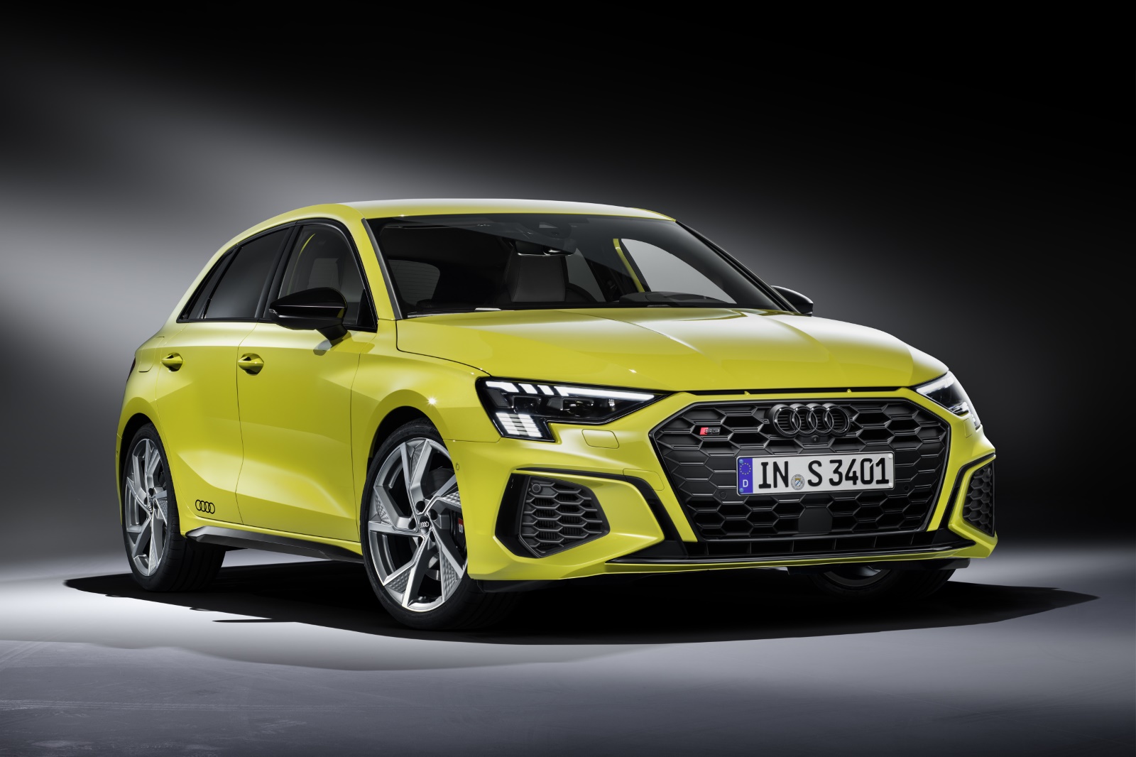 KKR-97-B kentekencheck – Audi Rs 3 Sportback uit 2024 | WielWeet 3 Audi Rs 3 Sportback KKR-97-B