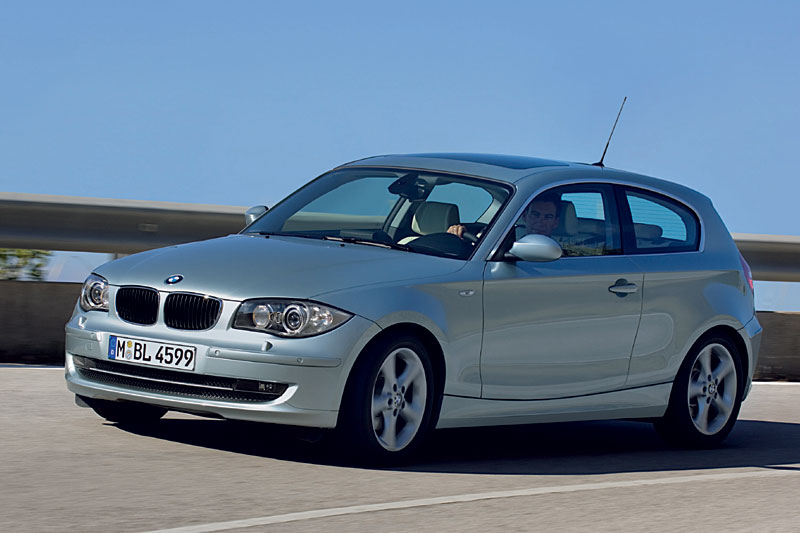 ZV-963-V kentekencheck – BMW 1er Reihe uit 2008 | WielWeet 3 BMW 1er Reihe ZV-963-V