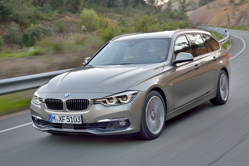 KST-96-F kentekencheck – BMW 320d uit 2017 | WielWeet 3 BMW 320d KST-96-F