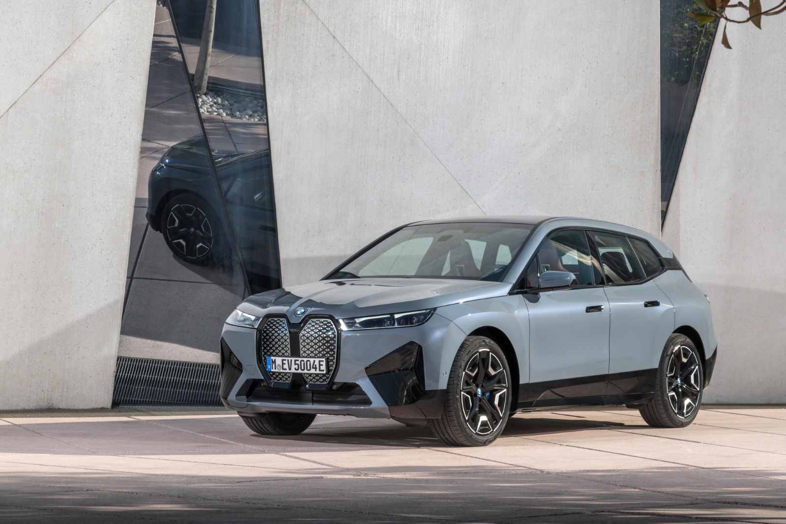 P-777-VB kentekencheck: BMW Ix Xdrive50, APK en kosten 3 BMW Ix Xdrive50