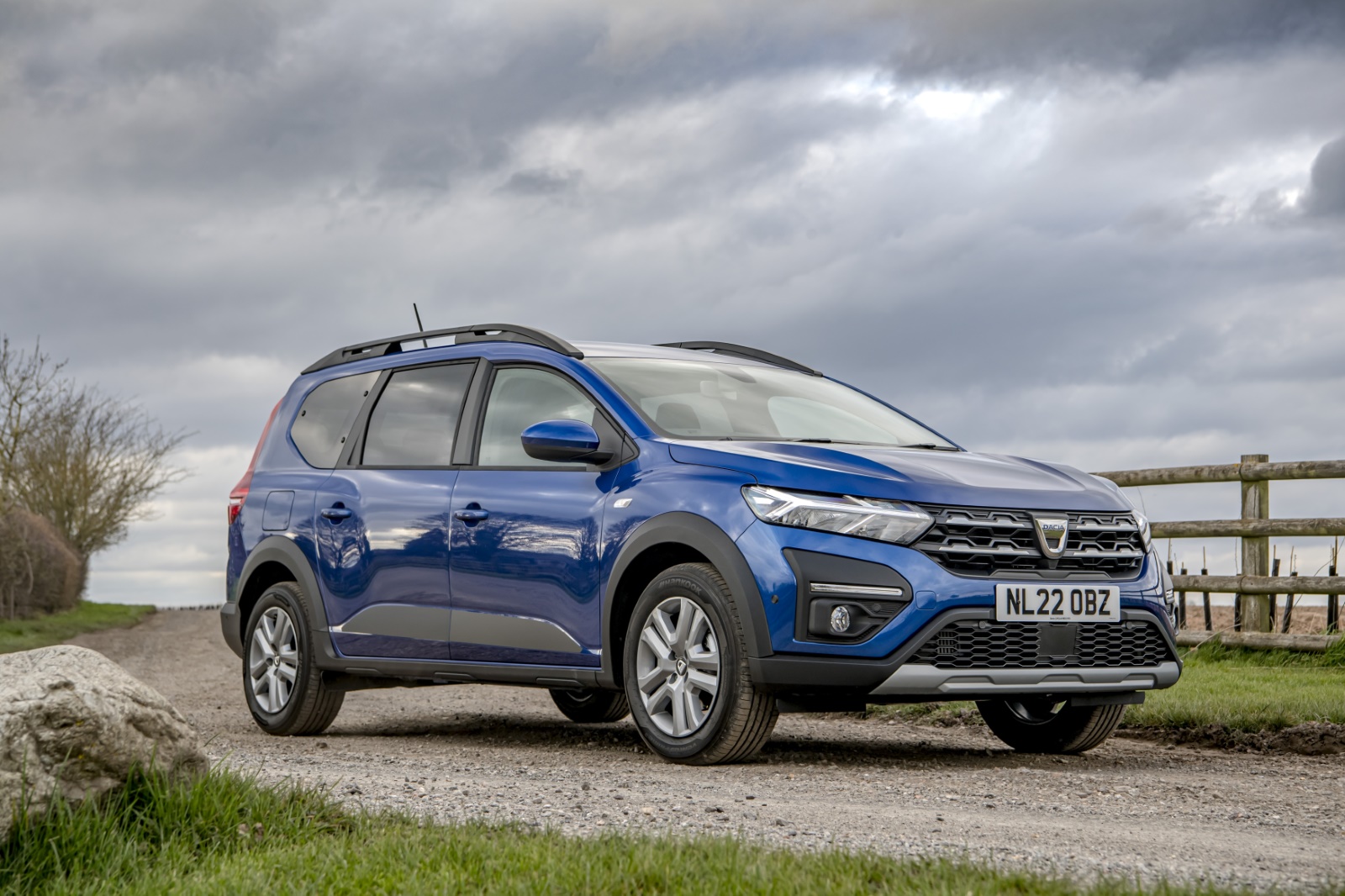 JJN-93-B kentekencheck – Dacia Jogger uit 2025 | WielWeet 3 Dacia Jogger JJN-93-B