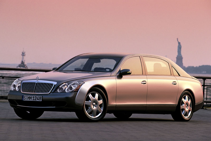 32-HNL-3 kentekencheck – Maybach Landaulet uit 2009 | WielWeet 3 Maybach Landaulet 32-HNL-3