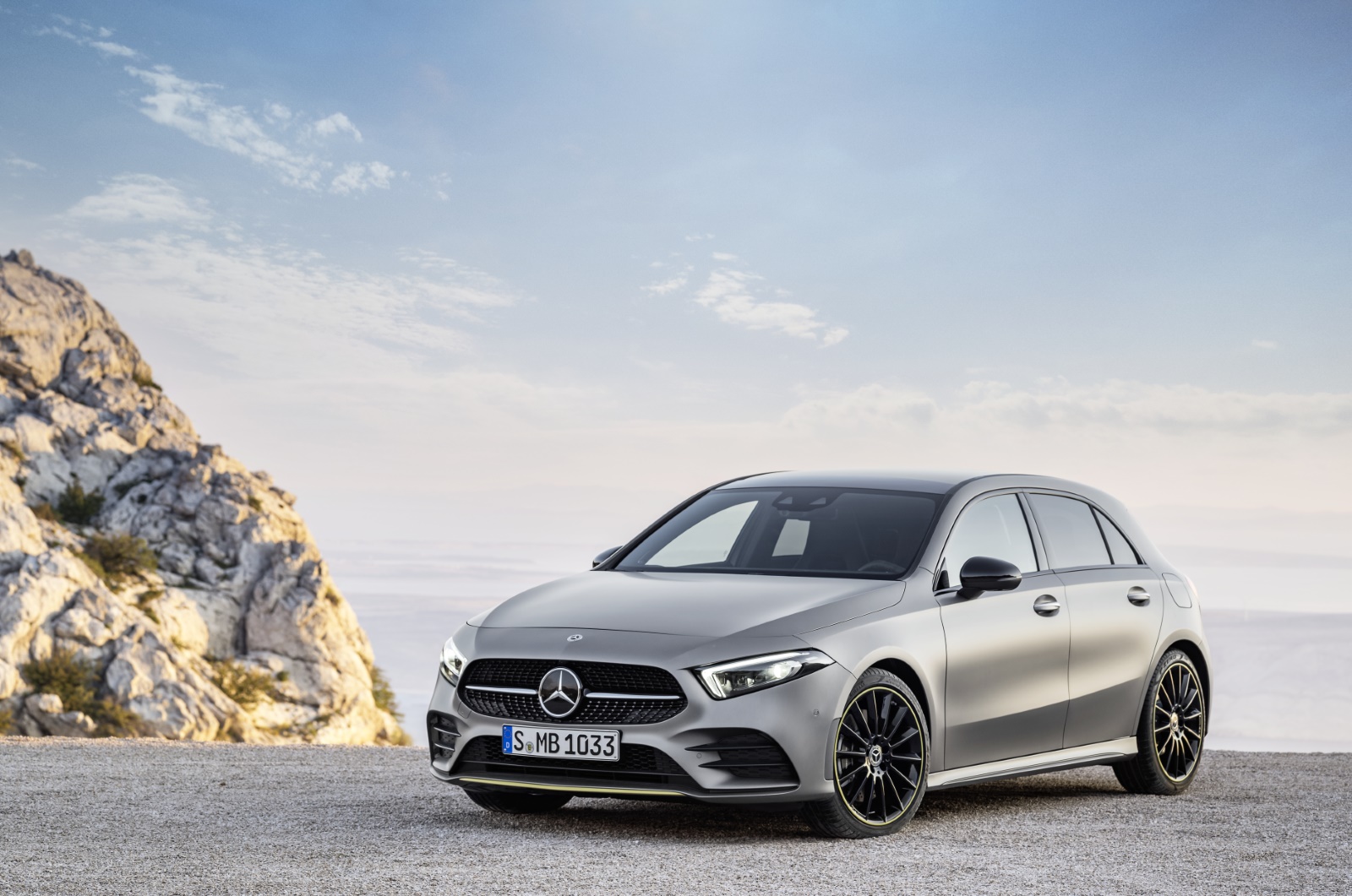 K-972-GP kentekencheck – Mercedes-benz A 180 uit 2020 | WielWeet 3 Mercedes-benz A 180 K-972-GP