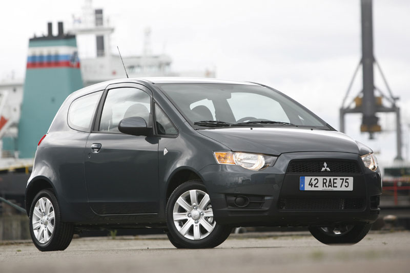 54-RGF-3 kentekencheck: Mitsubishi Colt, APK en kosten 3 Mitsubishi Colt