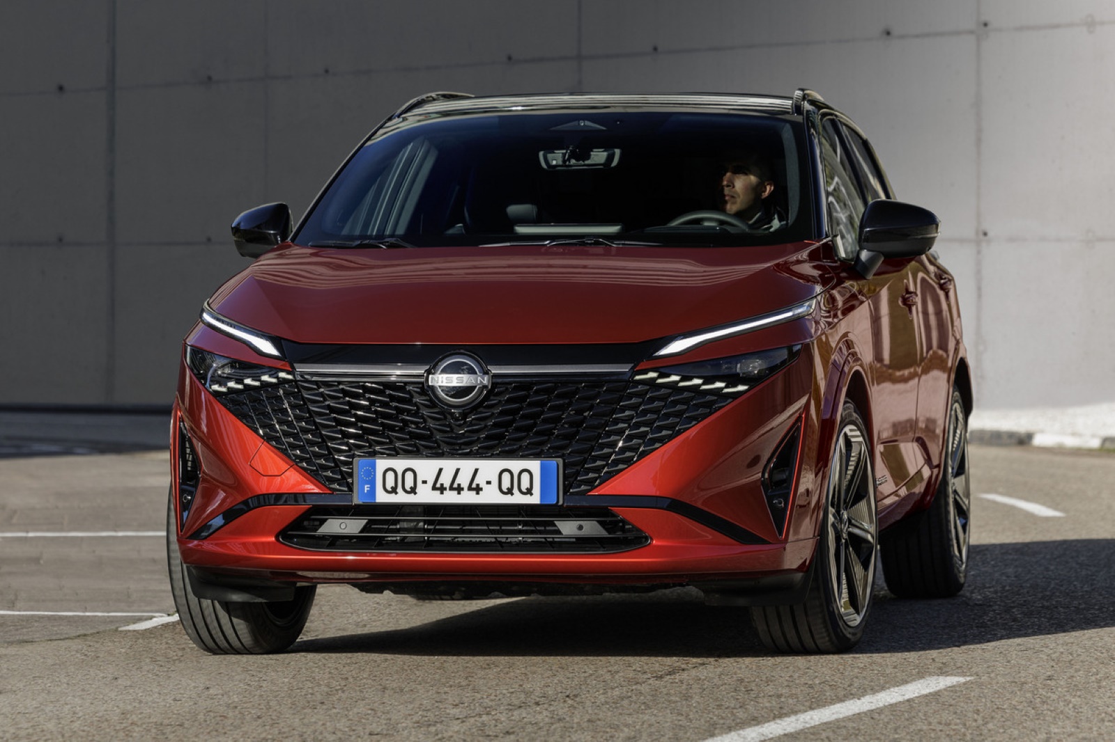 KTZ-35-R kentekencheck – Nissan Qashqai uit 2026 | WielWeet 3 Nissan Qashqai KTZ-35-R