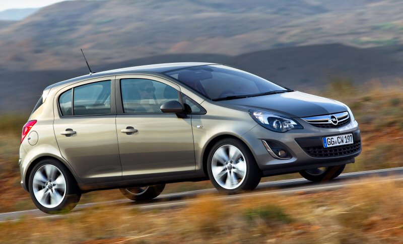 9-KFX-30 kentekencheck – Opel Corsa uit 2013 | WielWeet 3 Opel Corsa 9-KFX-30