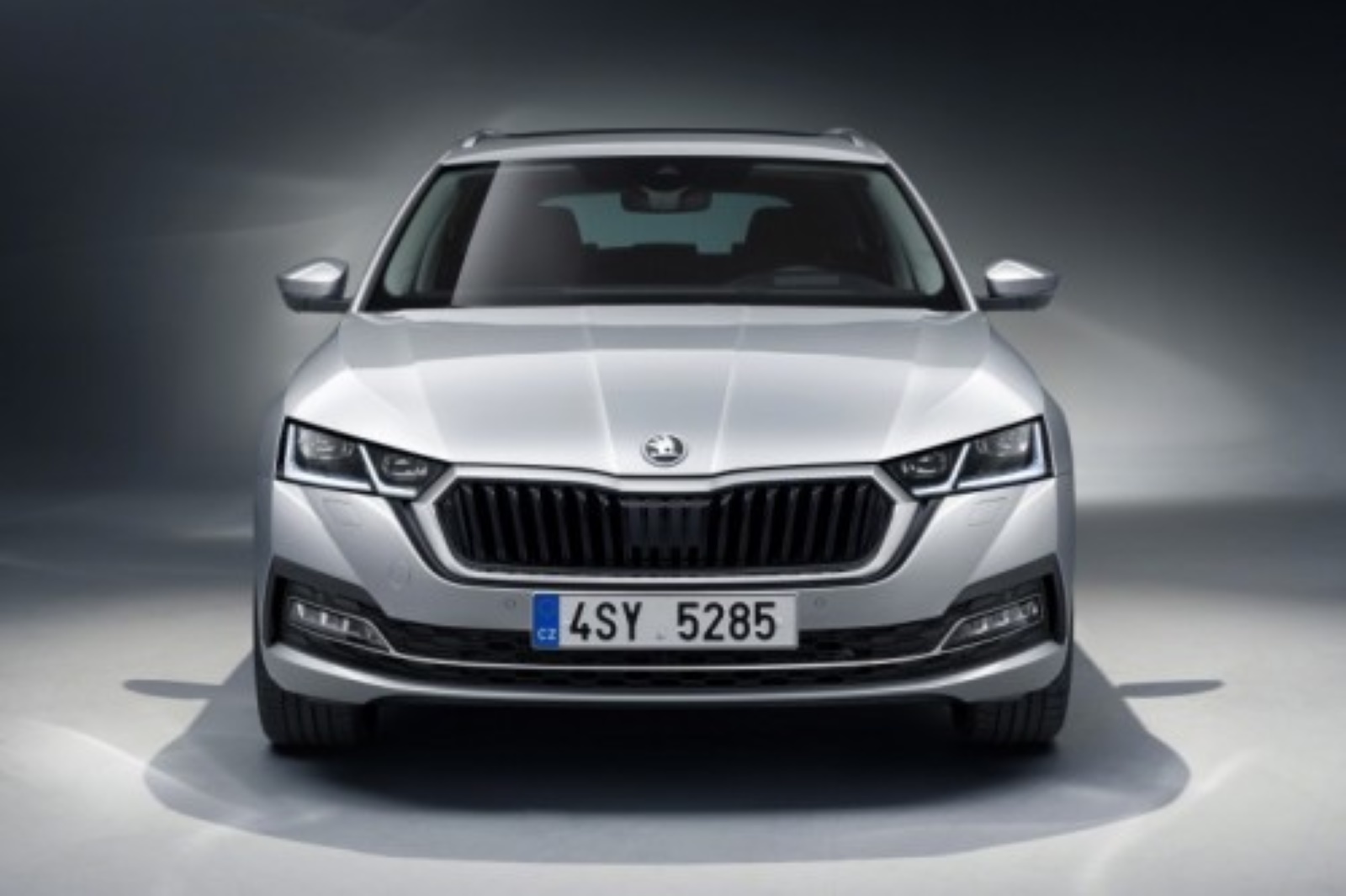 GXP-28-V kentekencheck – Skoda Octavia uit 2024 | WielWeet 3 Skoda Octavia GXP-28-V