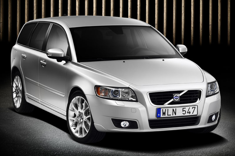 86-XS-TR kentekencheck – Volvo V50 uit 2007 | WielWeet 3 Volvo V50 86-XS-TR