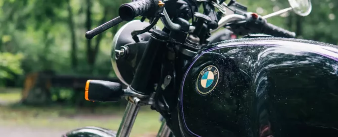 Wat kost een motor importeren? Rekenvoorbeeld van €10.000 2